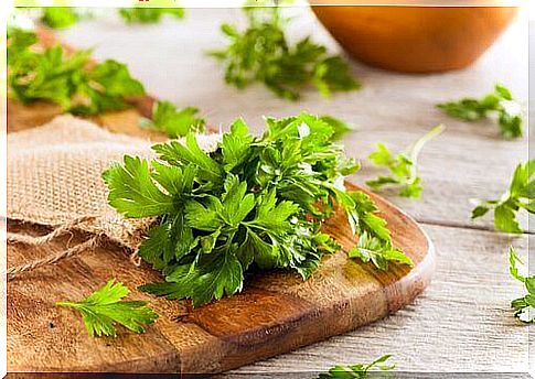 With parsley against lice