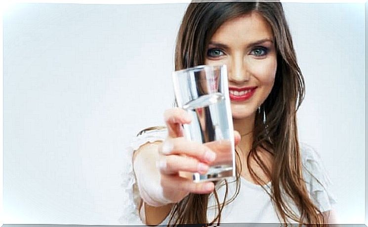 If you have fluid retention, you need to drink plenty of water