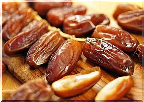 Dried fruits and nuts make you slim