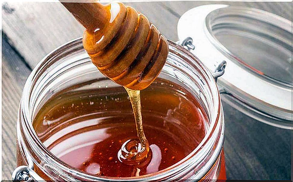 Honey as a home remedy for coughs
