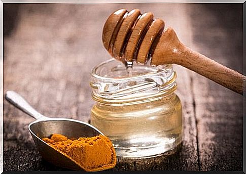 Cream with turmeric for hair removal