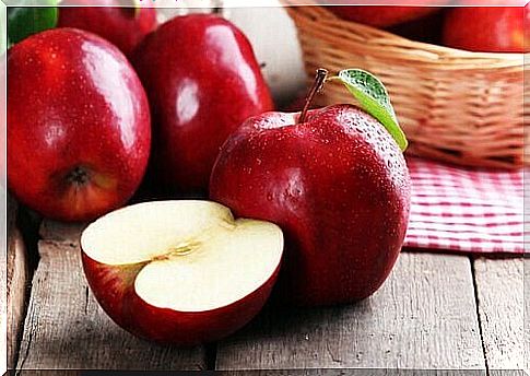 Healthy Apples - These foods burn belly fat.