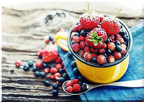 Red berries, like strawberries and raspberries - These foods burn belly fat.