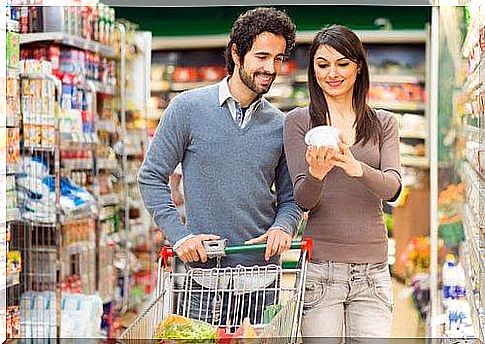 Eating behavior and shopping in the supermarket